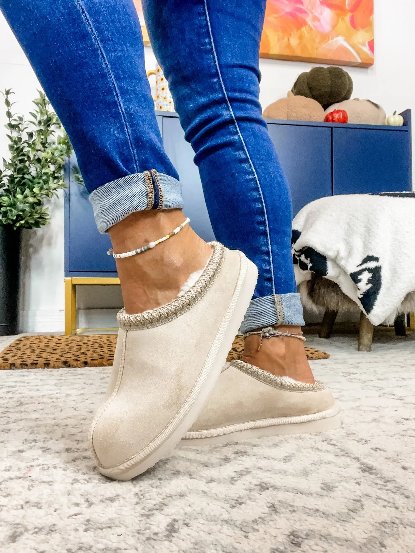 Sparks Slip Ons in Cream (6-11)