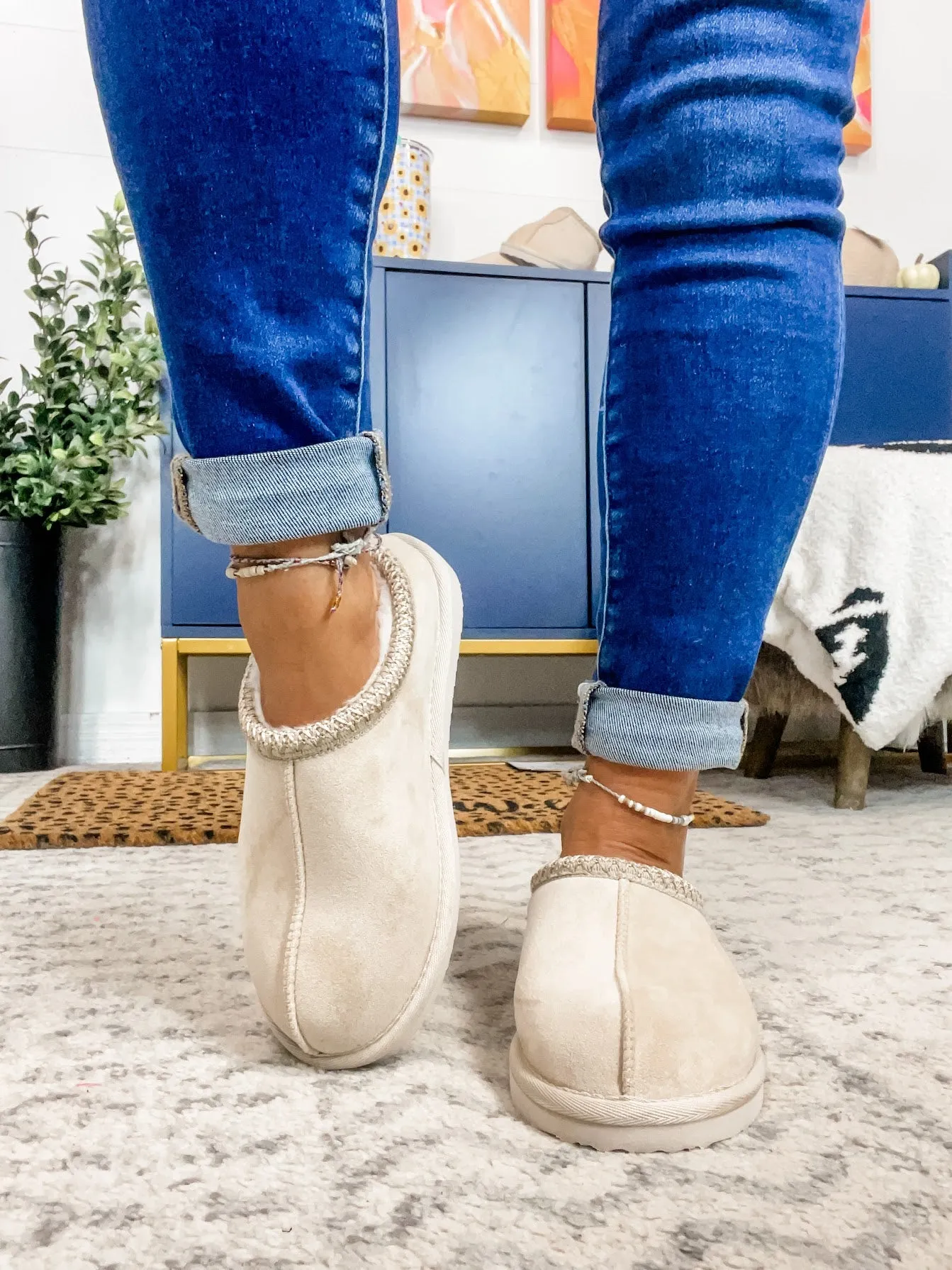Sparks Slip Ons in Cream (6-11)